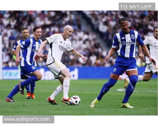 全球足球巨星风采汇聚展现精彩瞬间与传奇故事 全球足球巨星风采汇聚展现精彩瞬间与传奇故事