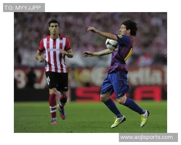 足球明星精彩停球瞬间集锦让你领略球场魅力与技巧之美